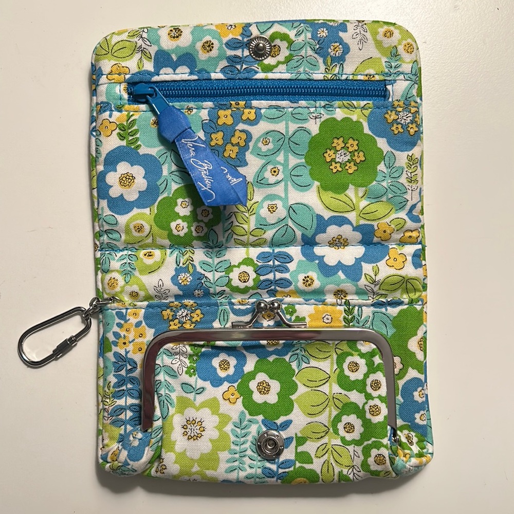 NWOT Vera Bradley Floral Bifold Wallet - Picture 3 of 9